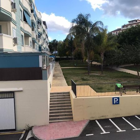 HABITACIÓN GRANDE CON BAÑO PRIVADO en Coin a 30Km de la PLAYA Exterior foto