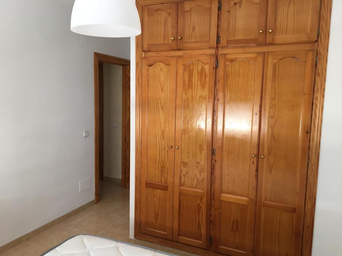 HABITACIÓN GRANDE CON BAÑO PRIVADO en Coin a 30Km de la PLAYA Exterior foto